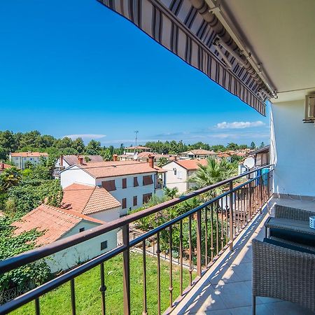Apartment Lili Poreč Buitenkant foto