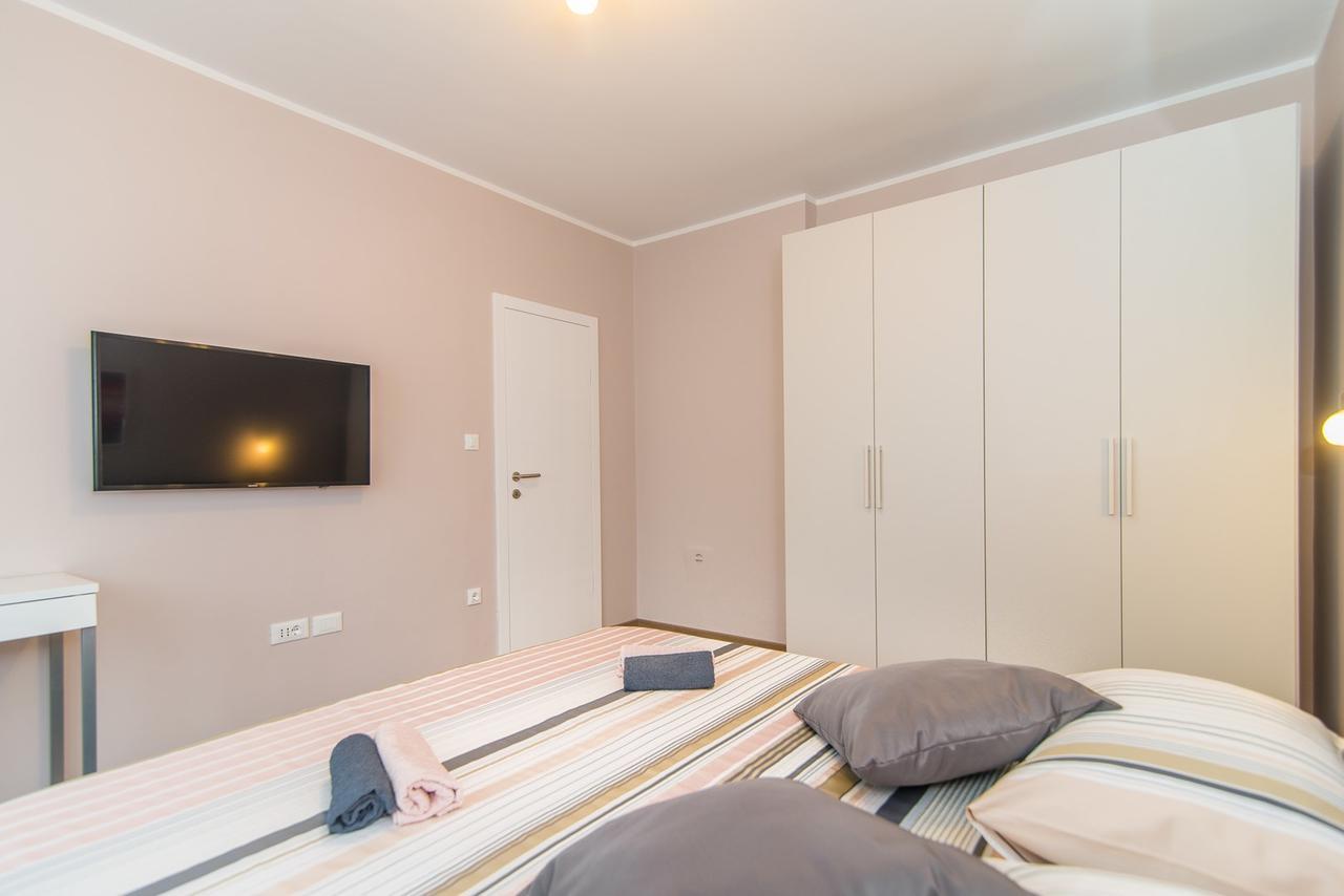 Apartment Lili Poreč Buitenkant foto